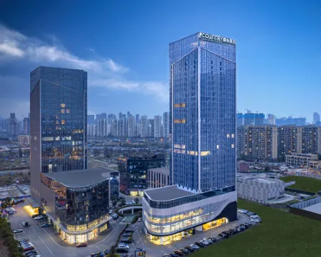 Country lnn & Suites by Radisson，Wuhan High-Speed Rail Station Hotel Hotels in Wuhan
