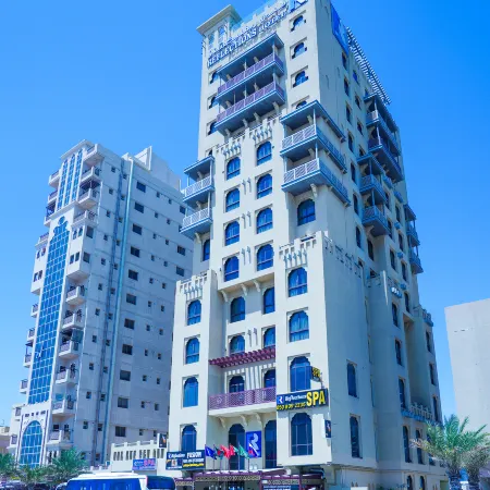 Reflections Hotel Dubai Отели рядом с достопримечательностью «Джадаф»