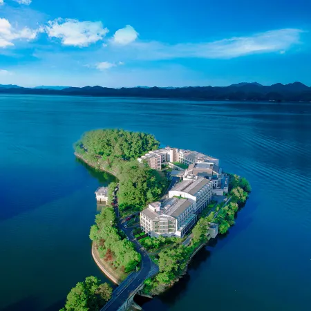 voco THOUSAND ISLAND LAKE