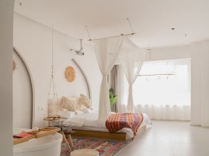Sansheng Yunsu·Violet Modern Designer Apartment