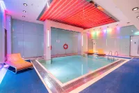 Dubai International Hotel, Dubai Airport - プール