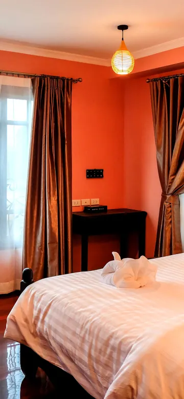 ห้องดีลักซ์คอร์เนอร์เตียงใหญ่ 