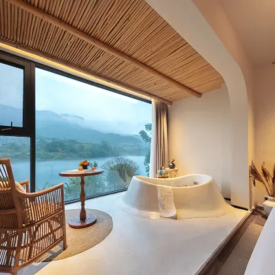 Dongjianghu Guanxia Homestay Hotels near Yanjiang Park
