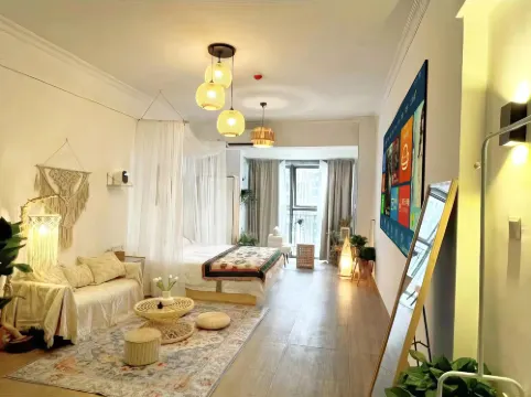 拾月精品民宿（恆大城店）