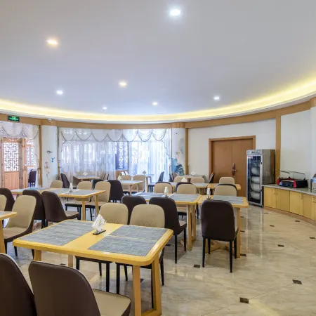 Longgang Longhua Hotel