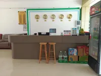 Chongzuo Huayi Homestay
