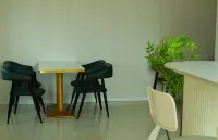 額爾古納日不落莊園（蒙特內哥羅頭鎮店） - 早餐