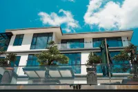 Yunxia Residential Dormitory Hotels in Huxiao Gorge