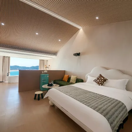 Yawu Yiju YaVilla · Kongzhong Huayuan Scenic Vacation Homestay (Changjiangao Haitan Jingsha)