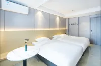 Cixi Kaiyun Business Hotel