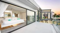 Villa Murano with Panoramic Sea Views - Rooftop Pools