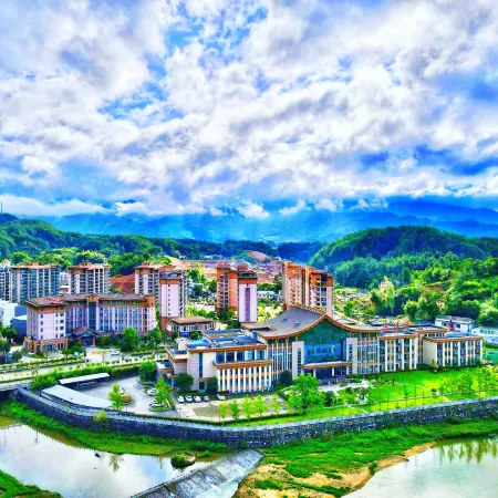 Oriental Tianyuewan Hot Spring Hotel