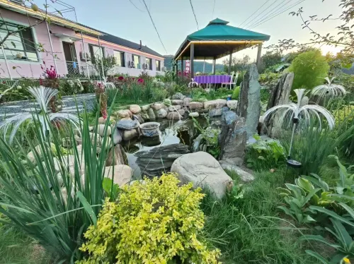 Shuidong Courtyard Homestay - Kitchens