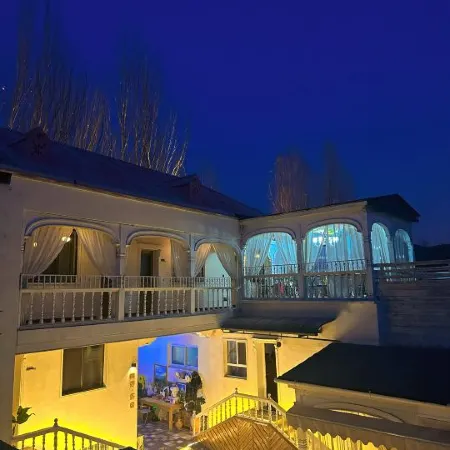 Floral Hotel · huashe Hotel