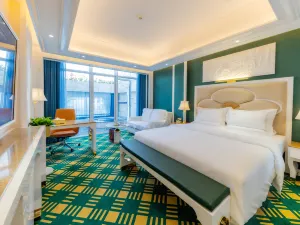 Mangshi Jizhou Bailey Hotel