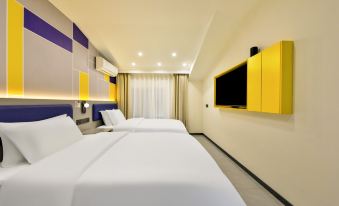 Huaying Yiju Hotel (Shenyang Yuhongbaishan Road Branch)