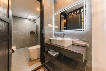 Weepam · Dayanli Original House Designer Courtyard Homestay (Lijiang Mufu Store) Отели рядом с достопримечательностью «Ancient City Huangshan Mountain Park Wenchang Palace»