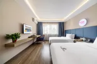 Liuyang Shangwei Grand Hotel (Liuyang West Bus Station)