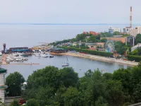 Hotel Equator Hotels near Millionka