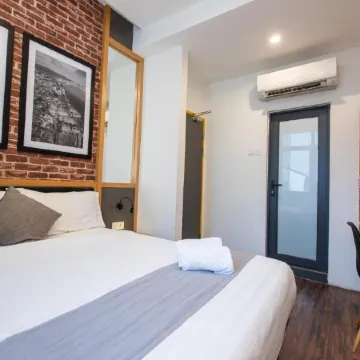 B Street Hotel Отели рядом с достопримечательностью «Рыбацкая деревня Chew's Jetty»