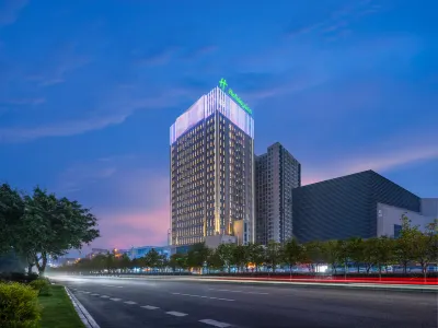 Holiday Inn Chong Qing Shuang Fu Hotel in zona Chongqing Telecommunication Vocational Institute