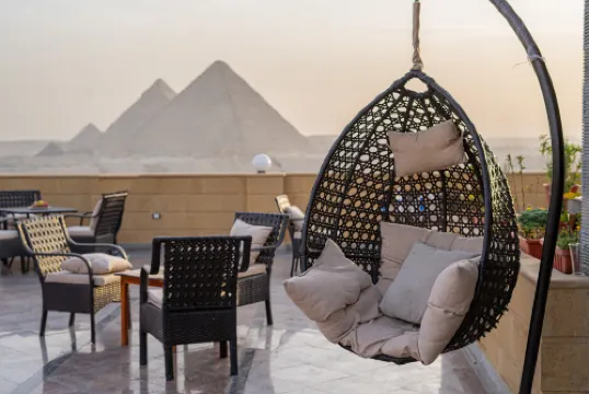 Gardenia Pyramids View Inn - Rooftop Hotels in Nazlet El-Semman