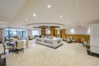 Mingzhu Holiday Hotel