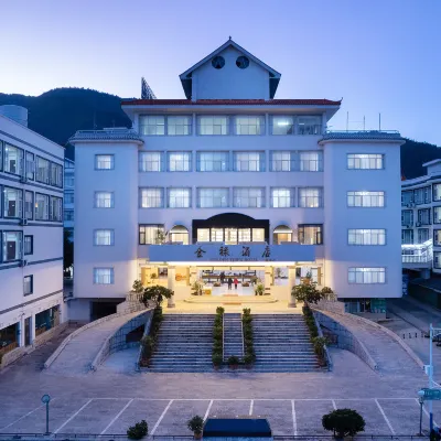 Jinlu Hotel of Chengjiang Hotels near Guanyin Palace