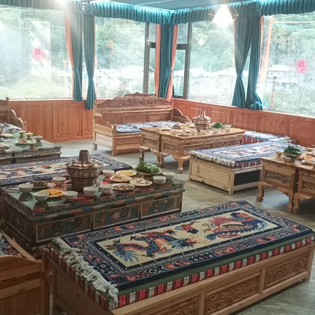 Qingxin Mountain Residence Homestay in Heishui County