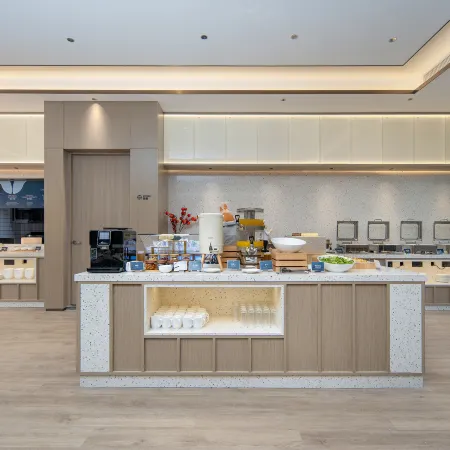 Country Inn & Suites by Radisson  Xiaogan East Station Long March Road Hotel