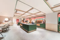 Orange Hotel (Shenzhen Dongmen Lakebei Subway Station Store)