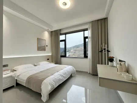 Wumei Riverside Homestay (High-Speed Rail Station Branch) Отели в г. Уюань