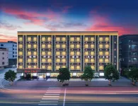 Weihongxing Hotel (Xinhong Square Branch, Yuanzhou Town, Boluo County, Huizhou)