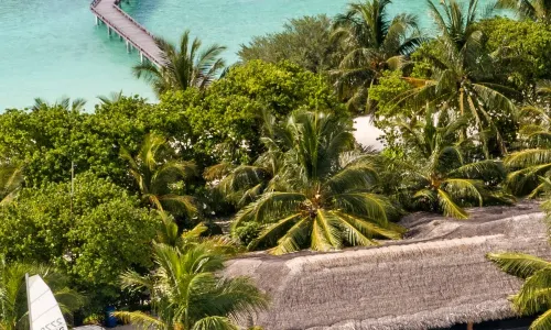 Sheraton Maldives Full Moon Resort & Spa