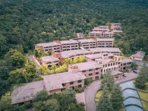 Jinfang Hot Spring Banshan Hotel