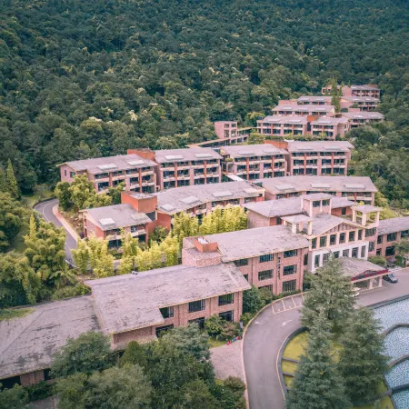 Jinfang Hot Spring Banshan Hotel