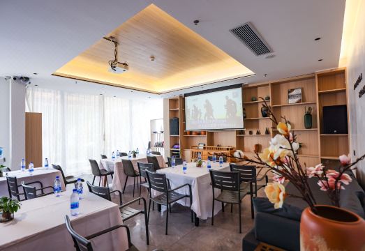 Tinghai Seaviewju (Shenzhen Jiaochangwei Branch)의 세련된 인테리어