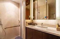 WHALE ISLAND Whale Island Hotel (Zhongshan Square Furama International) - Pet-friendly