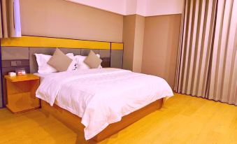 Linchuan Theme Hotel