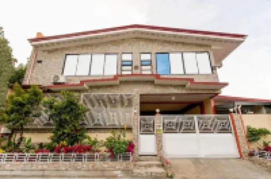 La Belladoza near Airport