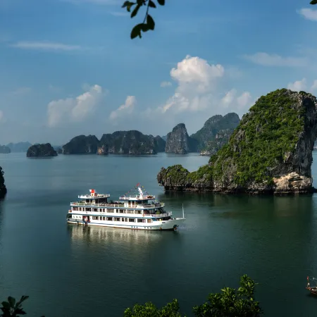 Swan Cruises Halong - Off-The-Beaten-Path Route