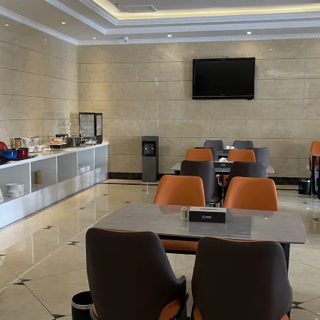 Jinyi Hotel (Zhenhua Commercial Building High-speed Railway Station)
