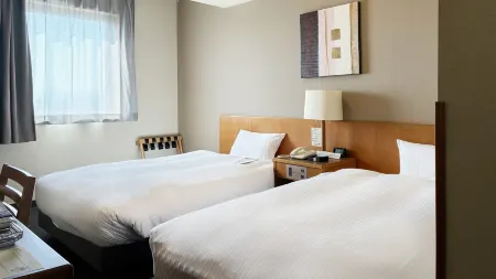 Hotel Route-Inn Nagaizumi Numazu Inter 1 Отели рядом с достопримечательностью «Ayutsubo Waterfall»