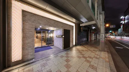 Nipponbashi Crystal Hotel