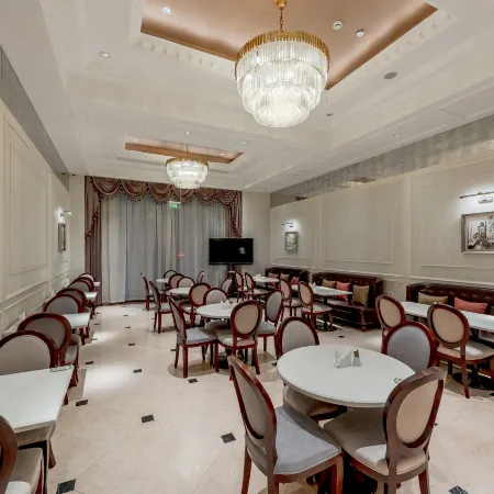 Polysheron Hotel (Shanghai Jinshan Bailian City Beach)