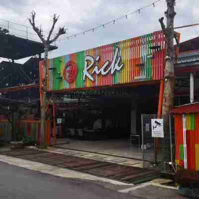 Rick Resort Teluk Intan Hotel Exterior