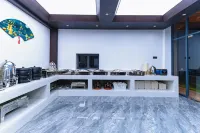 Mosuo Garden Lake Shore Panoramic View|Azure Ripples Vista Resort Hotel (Big Falling Water Village)