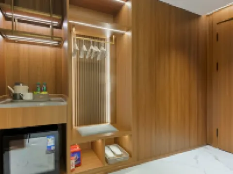 CLOUDS HOTEL Hotels in Chishui