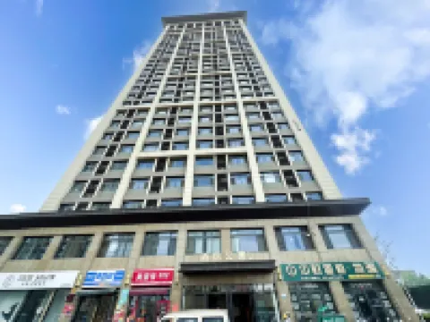 i Electronic Sports Hotel