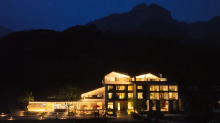 Yunduoli Homestay (Xinxiang South Taihang Baligou Scenic Area) Отели рядом с достопримечательностью «Nanping Town»